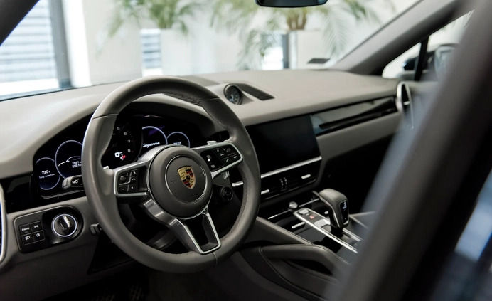 Porsche Cayenne cena 449000 przebieg: 15100, rok produkcji 2021 z Wolsztyn małe 326
